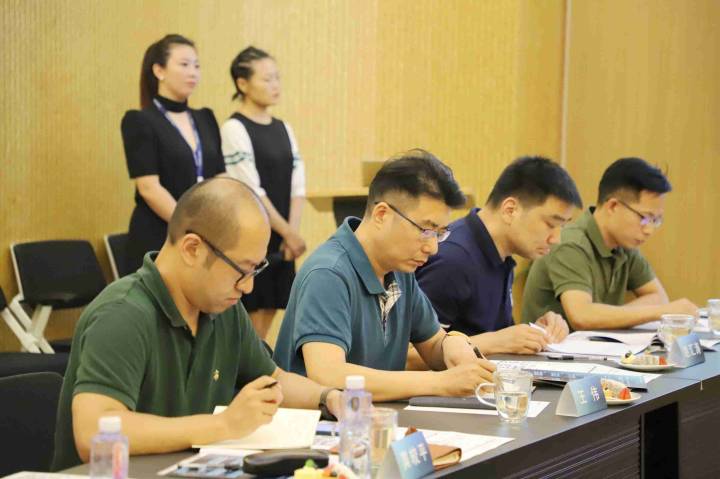 楷林大廈定制辦公“五恒”環境評估、研討沙龍順利舉行